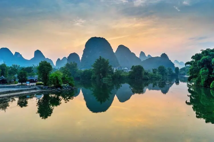 绿色高性能智慧工厂